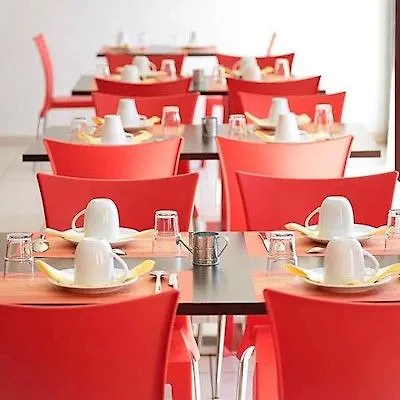 **  Aparthotel Adagio Access Avinyon Fransa